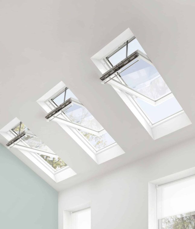 Centre Pivot Roof Windows – Solar